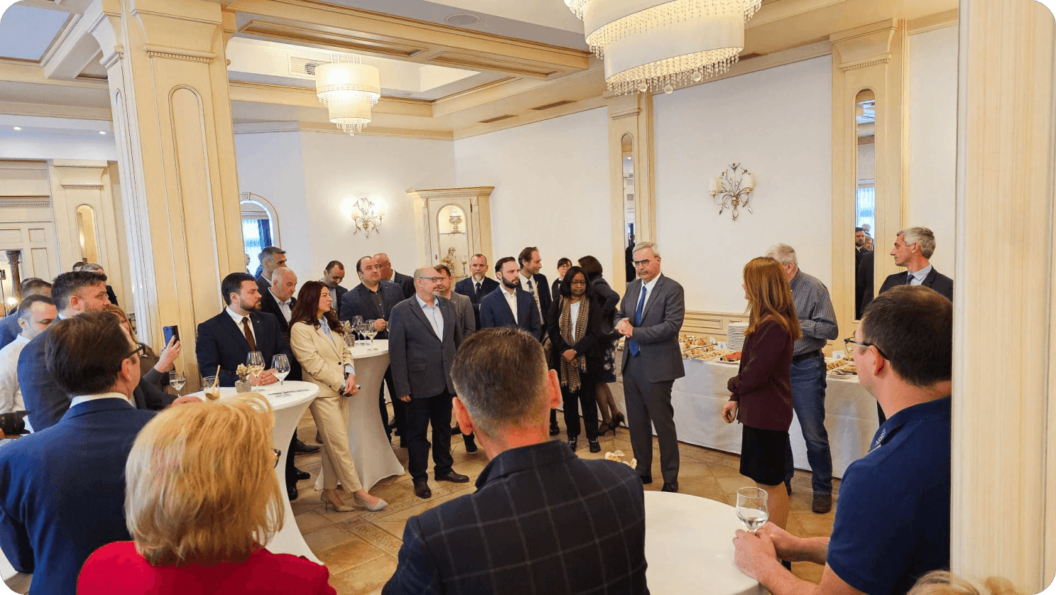 35_industry_leaders_visited_ASSIST_Software_during_Suceava_Business_Marathon_2025