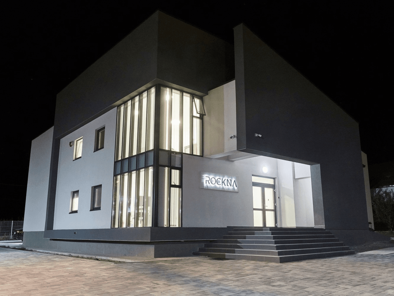 How_Custom_Software_Transforms_High_end_Audio_ASSIST_Software