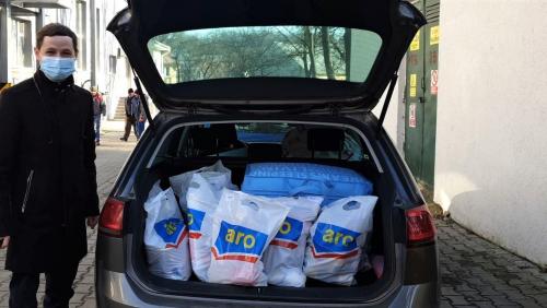 ASSIST Software donated food, clothing, household goods and hygiene products to less fortunate families